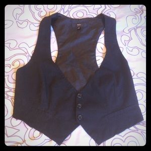 💞3/$15 Womens Vest